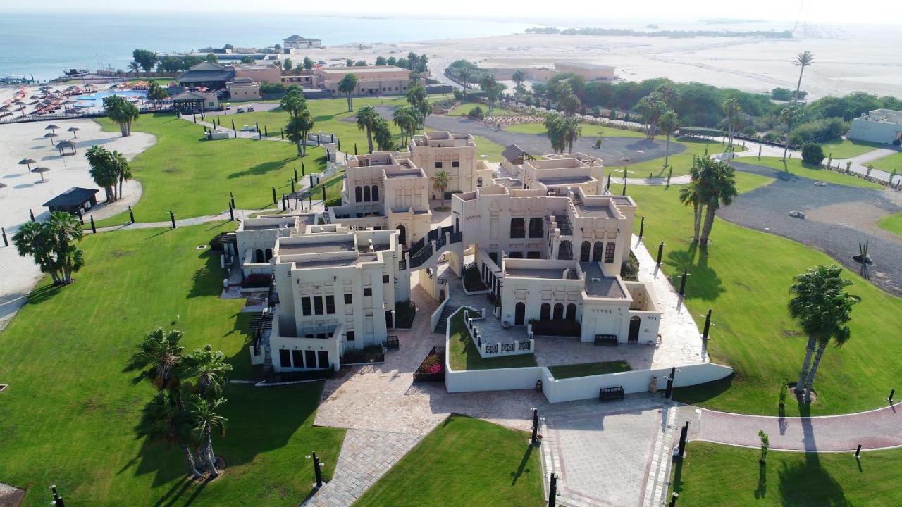 Al Maya Island & *